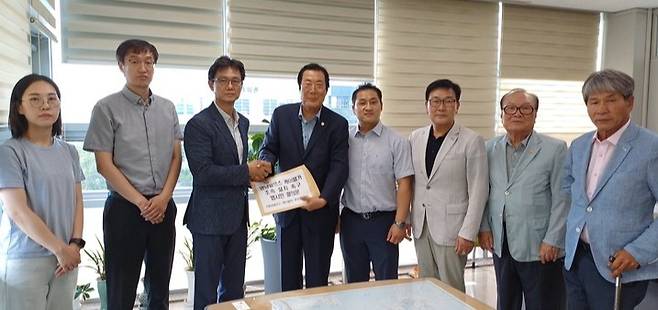 영남알프스 케이블카 추진 범시민단체는 지난 7일 낙동강유역환경청을 방문해 조속한 환경영향평가 본안 협의 완료를 요청했다.