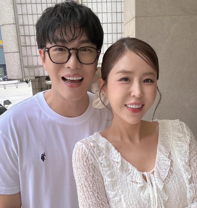 문원, 신지. 사진 | 신지 SNS