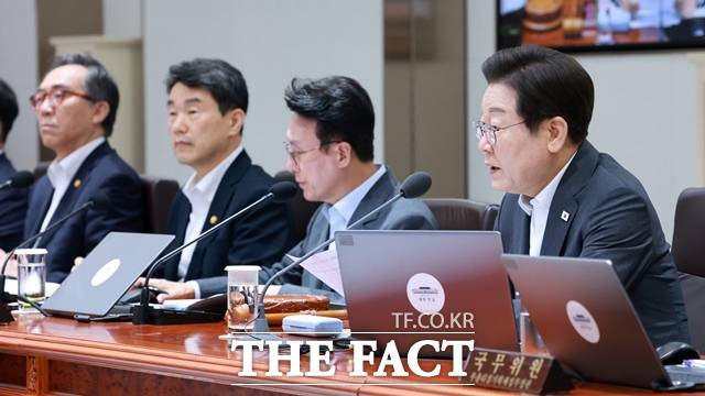 이재명 대통령이 8일 오전 용산 대통령실에서 주재한 제30회 국무회의에서 발언하고 있다. /뉴시스