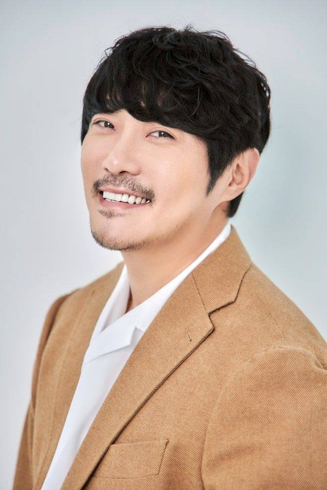 가수 KCM이 셋째 아빠가 된다고 8일 밝혔다. A2Z엔터테인먼트