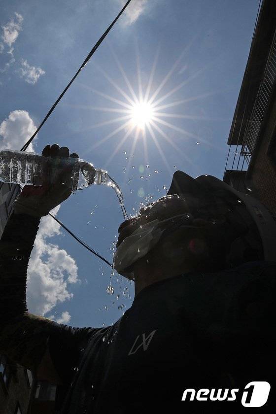 8일 폭염특보가 내려진 대전충남서 올해 첫 온열질환자가 발생했다. /뉴스1 ⓒ News1