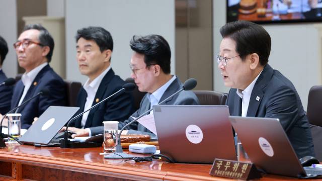 이재명 대통령이 8일 용산 대통령실에서 국무회의를 주재하고 있다. 연합뉴스