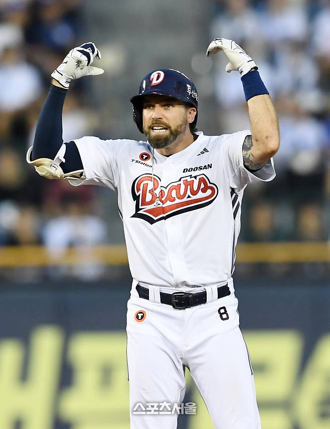 두산 케이브가 세리머니를 펼치고 있다. 잠실 | 박진업 기자 upandup@sportsseoul.com