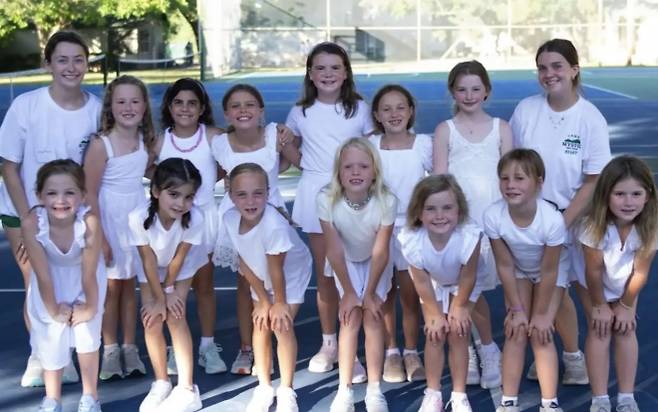 4일(현지시간) 내린 폭우로 미국 텍사스주 과달루페 강이 범람하면서 인근에서 기독교 캠프에 참가한 여자 어린이 등 수백명이 죽거나 실종됐다. 사진은 사망·실종 캠프 참가자들. 2025.7.8 엑스