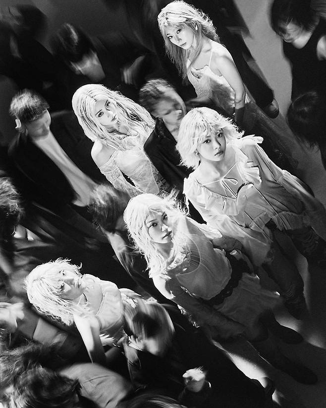 르세라핌, 스포티파이 월별 청취자수 1350만 돌파..4세대 아이돌 '원톱'