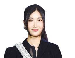 삽입곡 ‘골든’을 작사, 작곡하고 직접 노래한 작곡가 김은재. /AFP연합뉴스