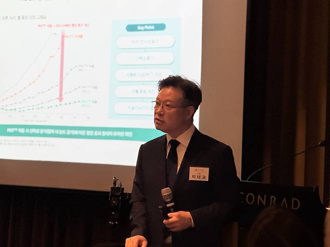 인투셀이 최근 불거진 특허 이슈에 관한 입장을 공개했다. 사진은 지난 4월 기자간담회에 참석한 박태준 인투셀 대표. /사진=인투셀
