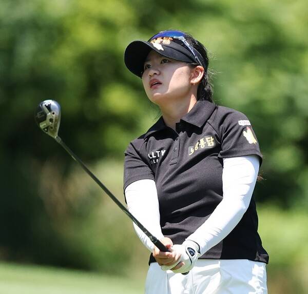 2025년 한국여자프로골프(KLPGA) 투어 하이원리조트 여자오픈에 출전한 한지원 프로가 1라운드에서 경기하는 모습이다. 제공=KLPGA