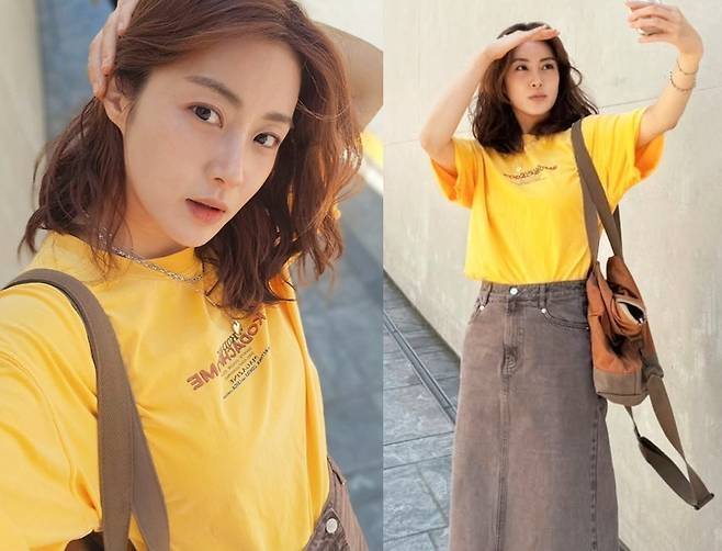 강소라가 한여름 햇살 아래서 청춘영화 속 주인공 같은 무드를 자아냈다.사진=강소라 SNS