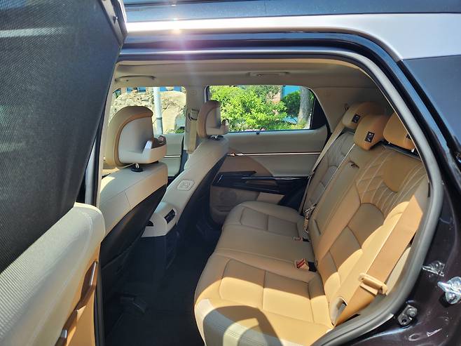 액티언 하이브리드 2열./사진=도다솔 기자