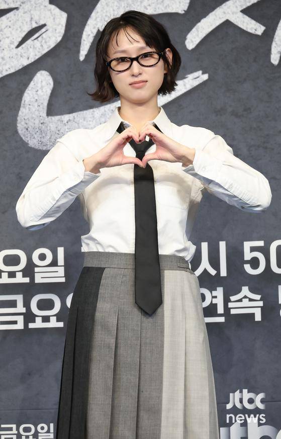 14일 오후 서울 더링크서울 호텔에서 JTBC 금요시리즈 '착한 사나이' 제작발표회가 열렸다. 이날 송해성 연출과 배우 이동욱, 이성경, 박훈, 오나라, 류혜영이 참석했다. 박세완 엔터뉴스팀 기자 park.sewan@jtbc.co.kr