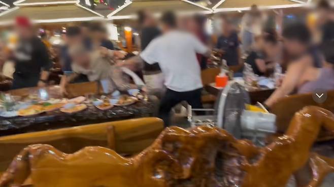 (틱톡 'robinluo1121' 갈무리)