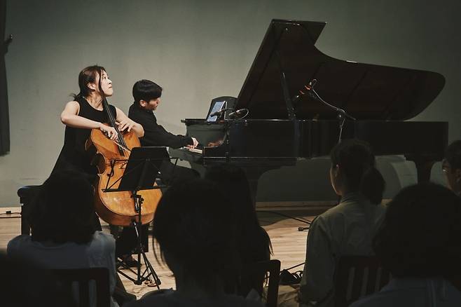 더하우스콘서트 제공