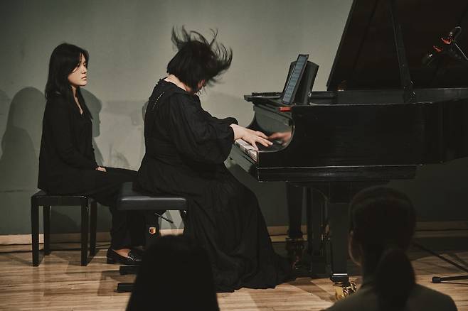 더하우스콘서트 제공