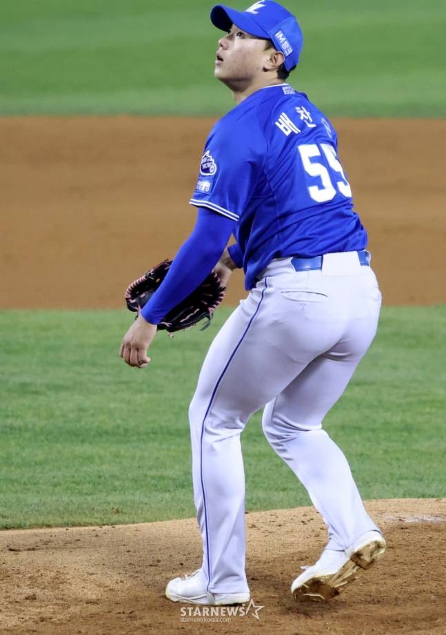 삼성 배찬승이 역투하고 있다. /사진=김진경 대기자