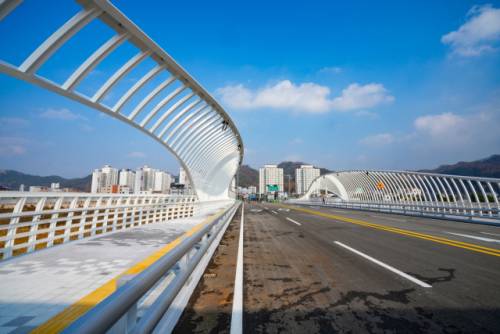 ◇양구 박수근교.