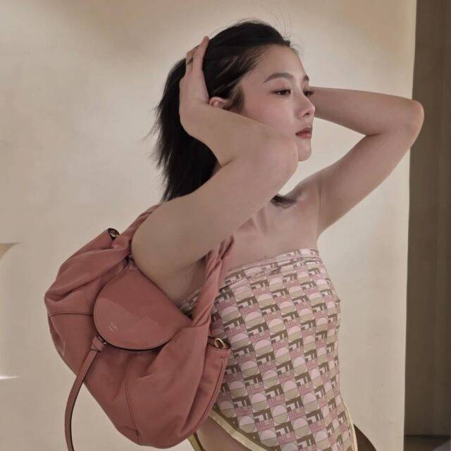 배우 김유정이 한층 성숙해진 근황을 전했다. / 김유정 인스타그램 캡처