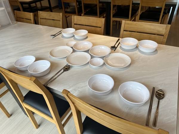 경기도가 경기도의료원 산하 6개 병원(수원·이천·안성·의정부·포천·파주) 장례식장에서 다회용기 사용을 위한 체계를 구축했다. /경기도 제공