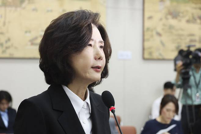 이진숙 사회부총리 겸 교육부 장관 후보자가 16일 서울 여의도 국회 교육위원회에서 열린 인사청문회에서 모두발언을 하고 있다. (사진=뉴시스)