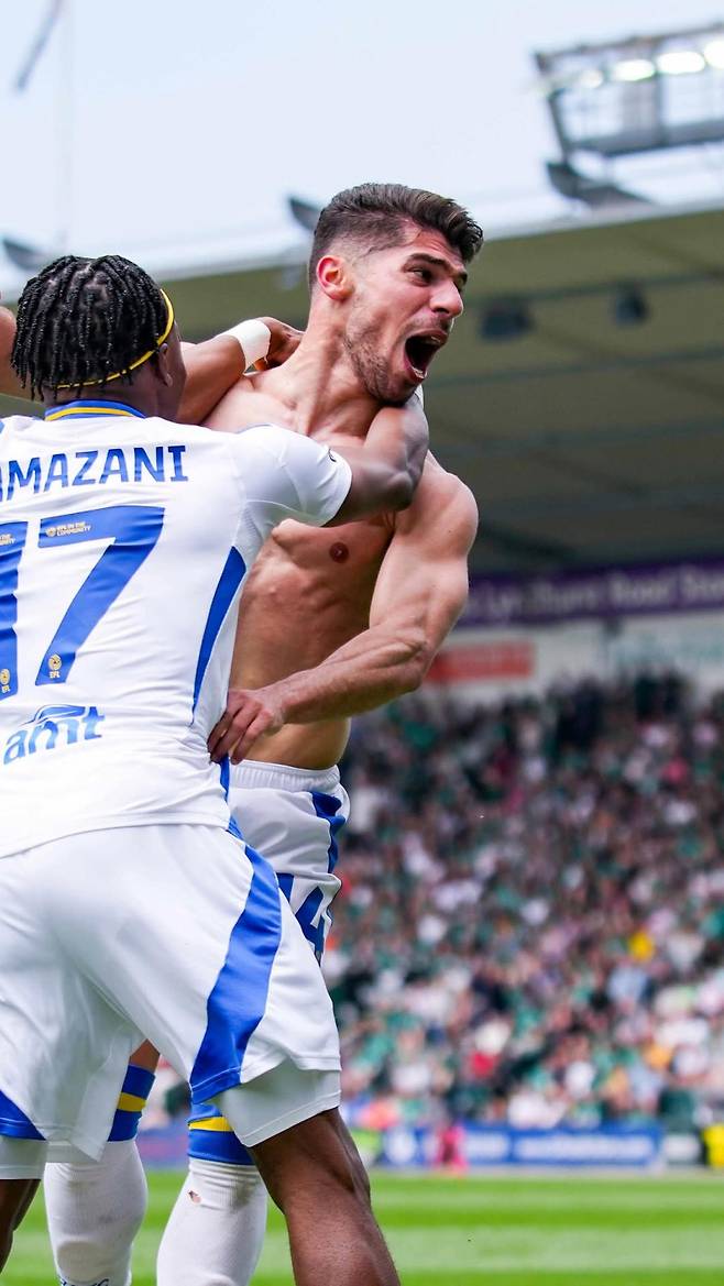 지난 2024~25시즌 리즈 유나이티드로 임대돼 활약한 솔로몬. 사진=솔로몬 SNS