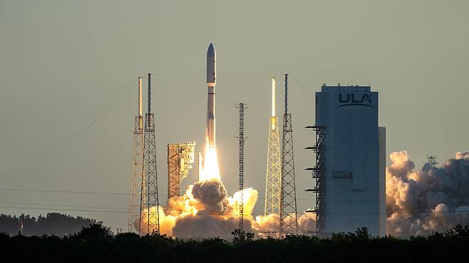 지난 6월 아마존의 두 번째 위성 발사