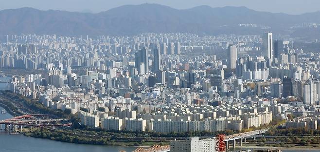 남산에서 바라본 강남아파트 일대. 사진=한경DB