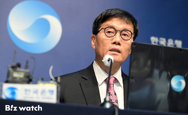 이창용 한국은행 총재가 5월29일 서울 중구 한국은행 본관에서 열린 금융통화위원회 본회의 후 기자회견에서 발언을 하고 있다. 2025. 5.29 사진공동취재단
