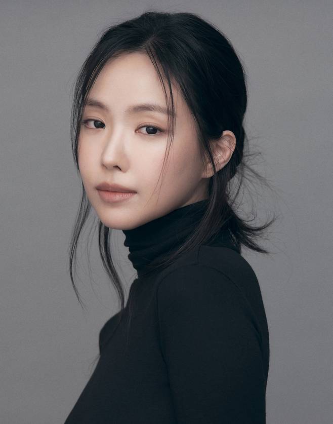 손나은
