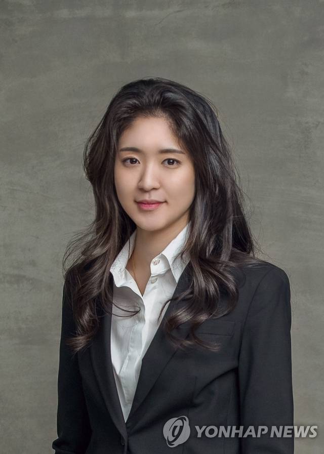 서경배 아모레퍼시픽 회장의 장녀 서민정씨. 아모레퍼시픽그룹 제공