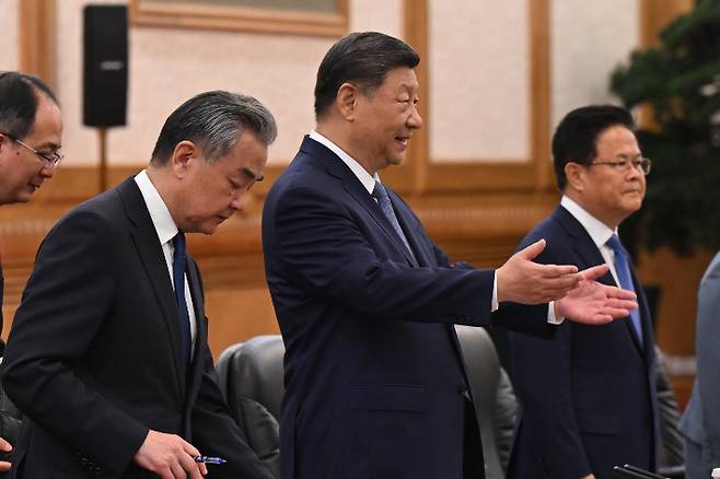 시진핑 중국 국가주석(가운데). 연합뉴스