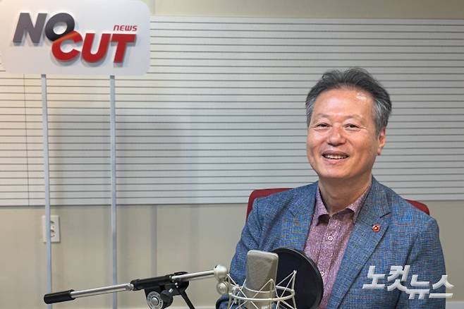 송민호 제주한의약연구원장. 제주CBS 박혜진 아나운서