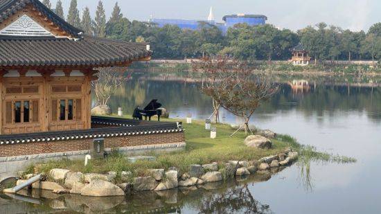 '전주 랩소디'를 활용한 관광 홍보영상이 2025 PATA 골드 어워드 마케팅 부문 '최고의 여행 영상'을 수상했다. 전주시 제공