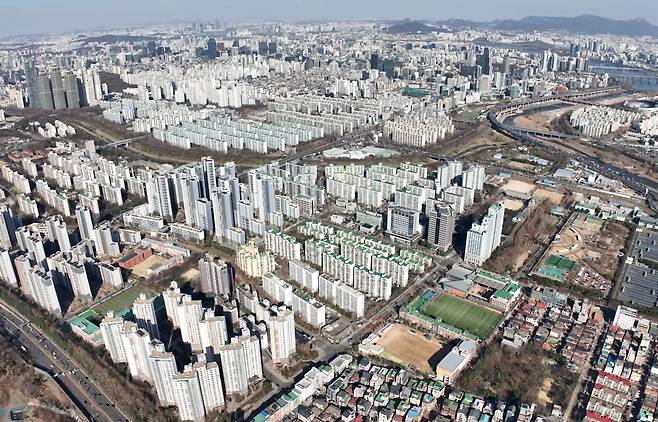 개포우성7차 재건축 아파트 일대. 사진=대우건설