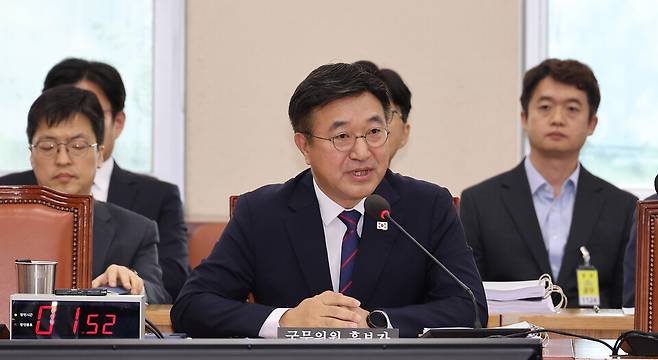 윤호중 행정안전부 장관 후보자가 18일 서울 여의도 국회 행정안전위원회에서 열린 인사청문회에서 의원 질의에 답하고 있다. ⓒ연합뉴스