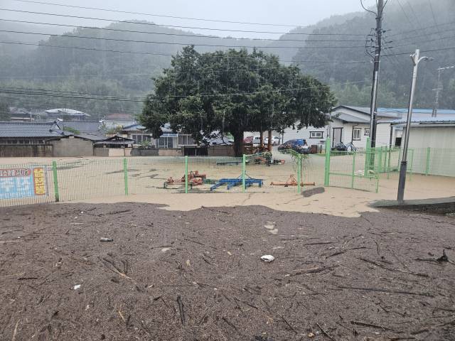 합천군 대양면 대목마을이 폭우로 침수돼 있다./합천군/