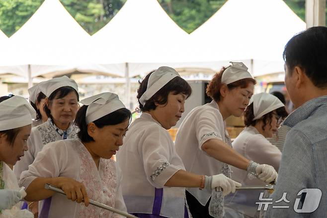 제5회 금산삼계탕축제가 18일부터 20일까지 일정으로 금산세계인삼엑스포광장에서 열린다.(금산군 제공. 재판매 및 DB금지)2025.7.18/뉴스1