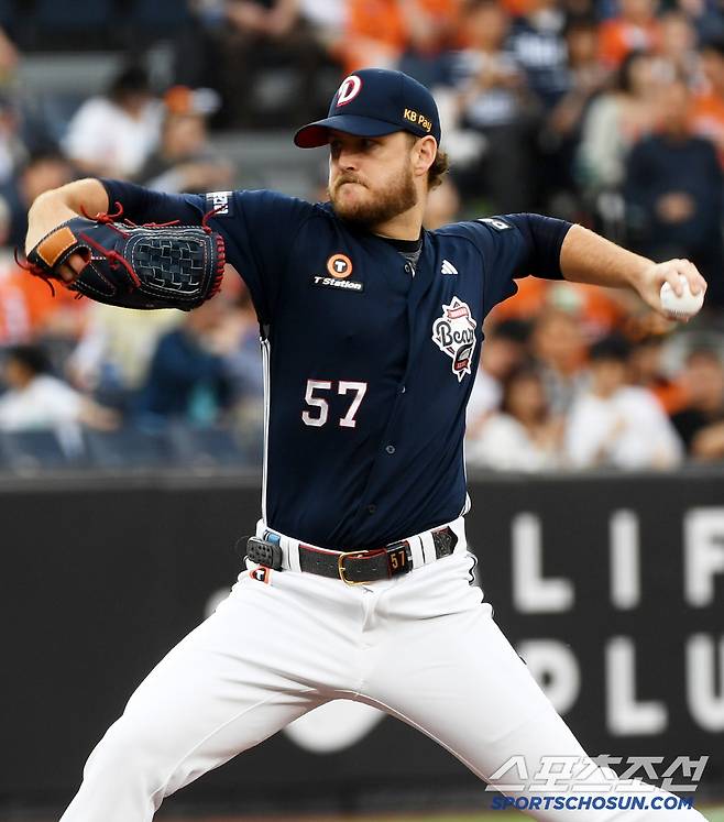 10일 대전 한화생명볼파크에서 열린 한화 이글스와 두산 베어스의 경기. 두산 콜어빈이 역투하고 있다. 대전=박재만 기자 pjm@sportschosun.com/2025.06.10/