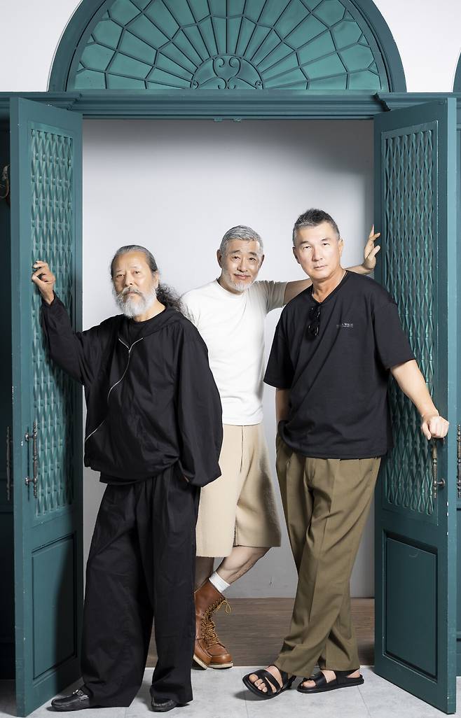 (왼쪽부터) 김칠두·박윤섭·장세진 씨는 우리나라를 대표하는 시니어 모델이다. 그들이 결성한 실버웨이는 최근 ‘건강하고 아름다운 나를 발견하다’는 글로벌 프로젝트에 발탁돼 참여했다. 최영재 기자