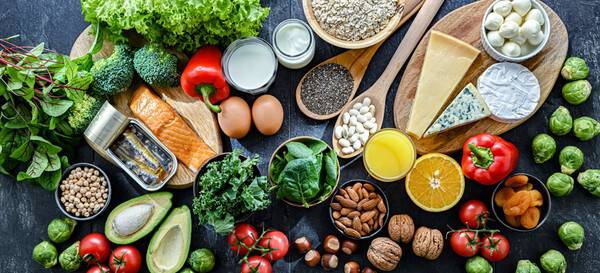 지중해 식단은 식품성 식품과 건강한 지방을 골고루 섞은 식단이다. 게티이미지뱅크