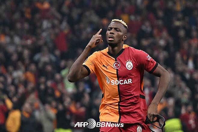 지난 시즌 갈라타사라이 소속으로 한 시즌 41경기 37골 7도움을 기록한 빅터 오시멘. /AFPBBNews=뉴스1