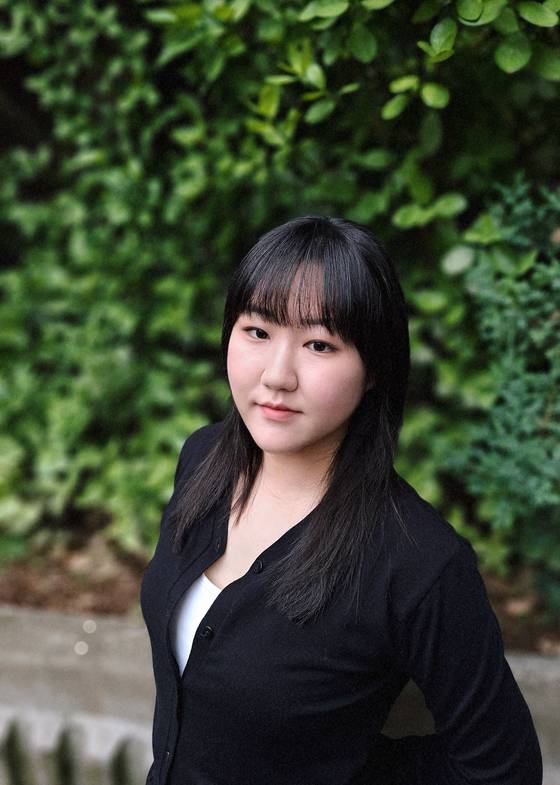 유선혜 시인. 사진 본인 제공