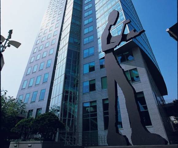 금융감독원이 지난 9일 흥국생명에 변액보험 서류 관리 의무 위반 등으로 과징금을 부과했다./사진=흥국생명