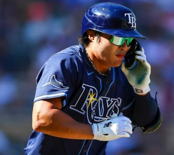 탬파베이 레이스 김하성이 허리 통증으로 수비 중 교체됐다. 사진은 탬파베이에서 활약 중인 김하성의 모습. /사진=탬파베이 레이스 인스타그램 캡처