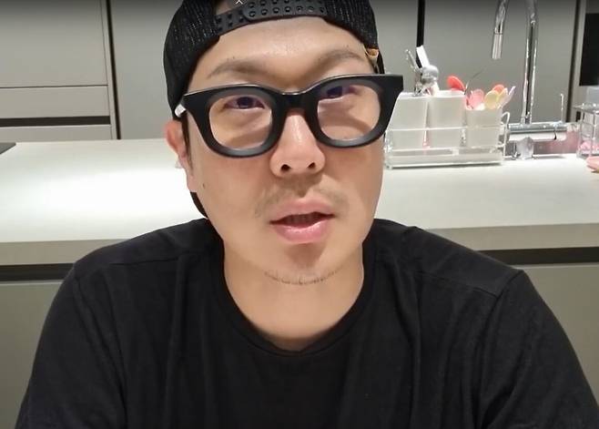 가수 겸 방송인 하하. 유튜브 채널 '하하 PD' 캡처.