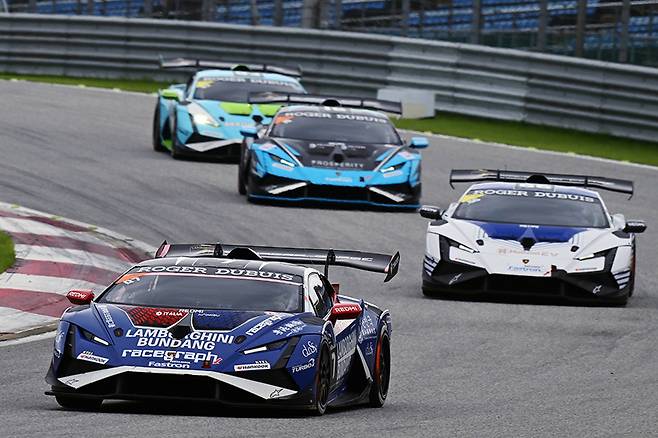 이정우는 두 번째 레이스에서 폭발적인 스타트를 과시했다. 사진: 김학수 기자