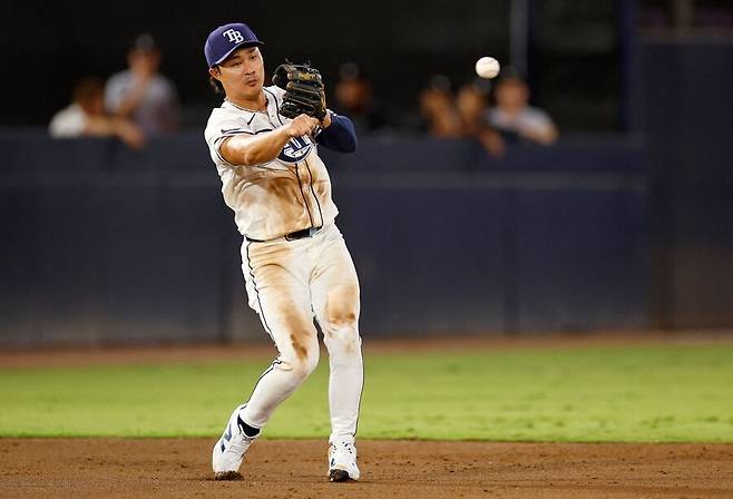 ▲ 22일(한국시간) 시카고 화이트삭스와 경기에 선발 출전한 김하성은 4회 수비를 앞두고 교체됐다. ⓒ연합뉴스/AFP