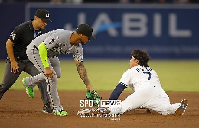 ▲ 도루를 하다 부상이 나왔다.