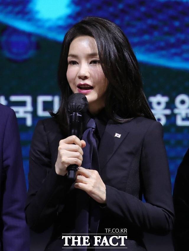 김건희 여사 연루 의혹을 수사하는 민중기 특별검사팀이 김 여사가 조사 방식을 협의하자는 의사를 밝혔지만 거절했다.2023.01.31. /뉴시스