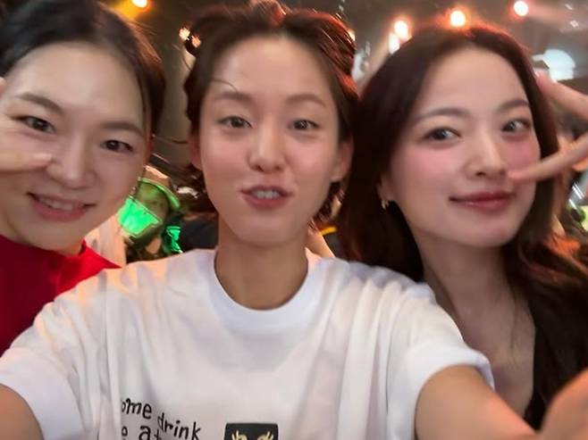 왼쪽부터 한예리 이연 천우희 / 이연 소셜미디어