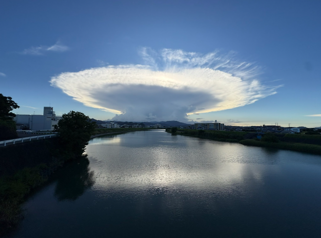 21일 일본에서 발견된 모루구름. 엑스(X) 캡처